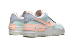 AF1 SHADO WMNS"Barely Green/ Crimson Tint" CU8591 104