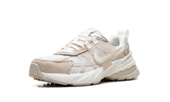 V2K Run WMNS"Sail Sand Drift" HV3917 133