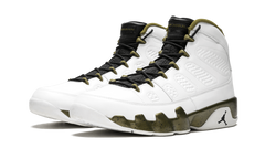 9 Retro "Statue" 302370 109