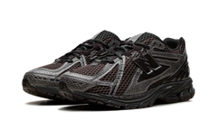 1906 "Thunder Brown / Black" U19062NQ