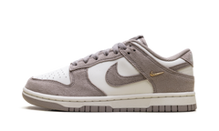 Dunk Low WMNS"Malt Gold Mini Swoosh" IB4417 105