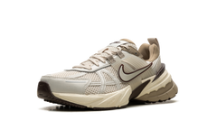 V2K RUN WMNS"Light Orewood Brown" FD0736 103