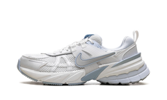 V2K Run WMNS "Platinum Tint Summit White Light Smoke Grey" FD0736 009