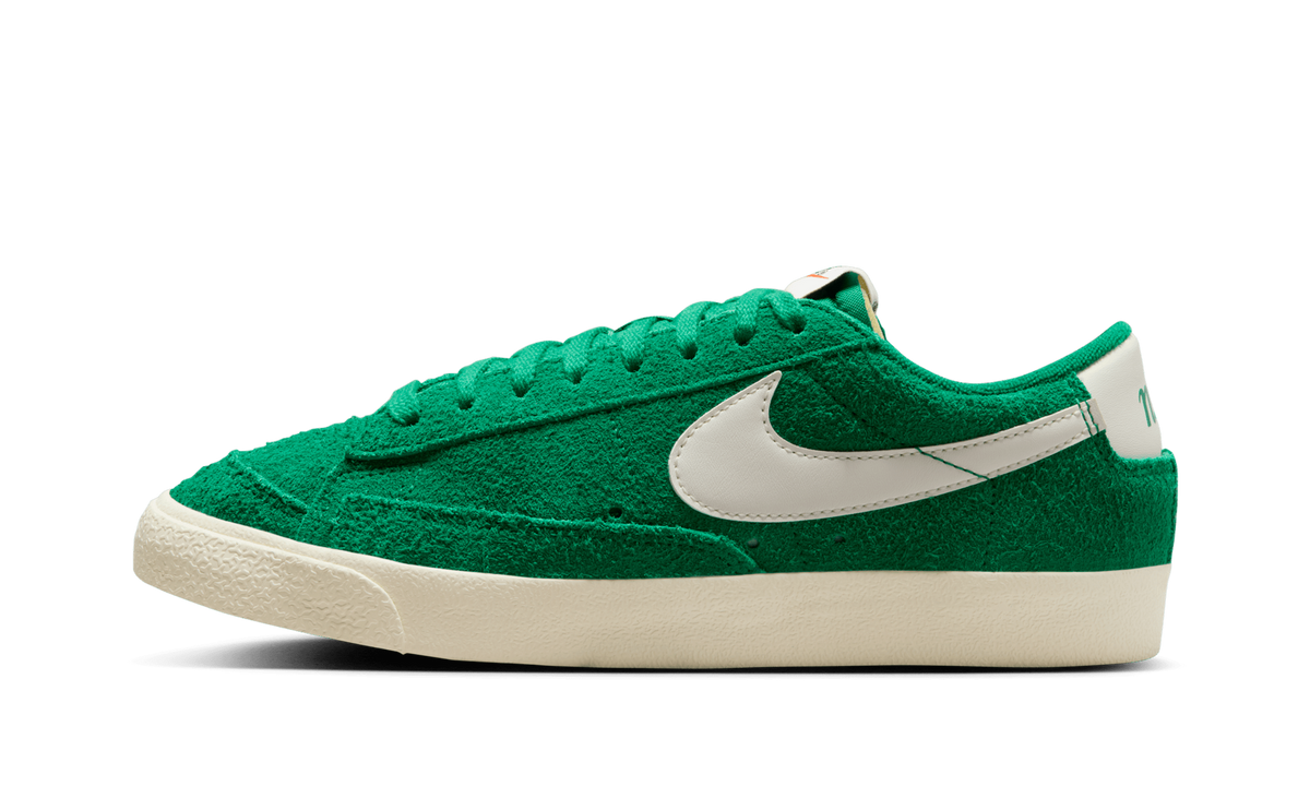 Blazer Low'77 WMNS"Green" FQ8060-300