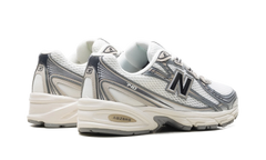 740 "White/Linen/Black" U740JSG