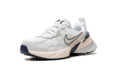 V2K Run WMNS"White" FD0736-004