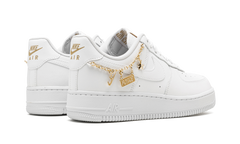 AIR FORCE 1'07 LX MNS WMNS"Lucky Charms" DD1525 100