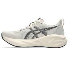 Men's Novablast 5 Running Shoes in Oatmeal/Black