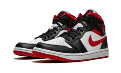 1 Mid "Metallic Red" 554724 122