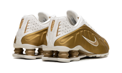 Shox R4 WMNS"Metallic Gold" AR3565 010