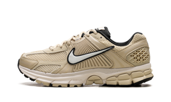 Air Zoom Vomero 5 WMNS"Team Gold" FJ2028 700