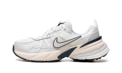 V2K Run WMNS"White" FD0736-004