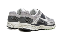 VOMERO 5 WMNS"Cobblestone" FB8825 001