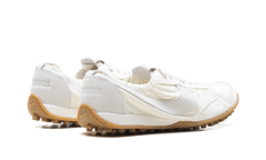 Moon Shoe WMNS"Jacquemus - Soft Pearl" HV8547 002