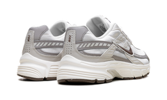 Initiator WMNS"Phantom Light Bone Sail Mink Brown" IB4339 001