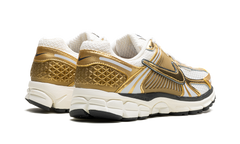 Zoom Vomero 5 WMNS"Metallic Gold" HF7723 001